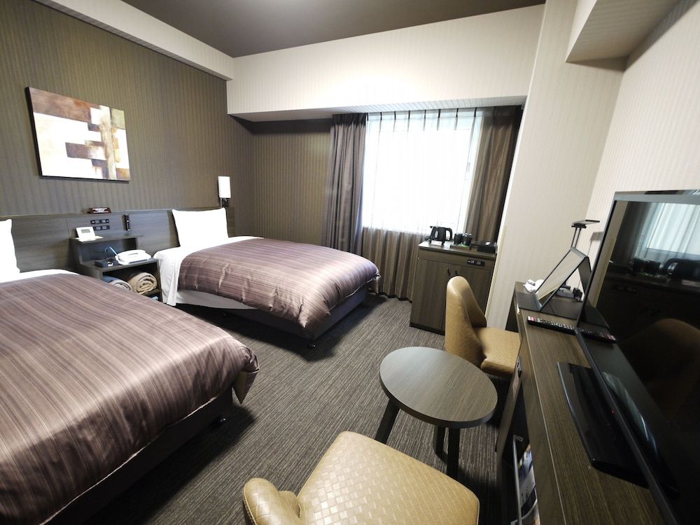 Hotel Route - Inn Chitose Ekimae Twin Room, Smoking 3