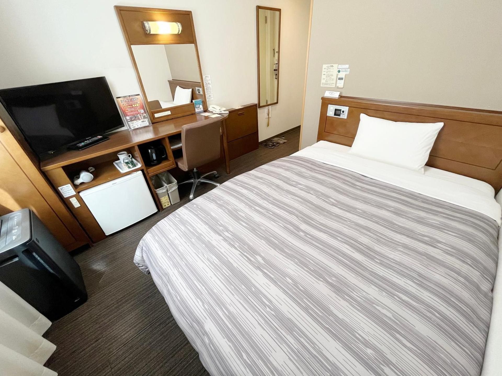 Main Building Single Room - Smoking