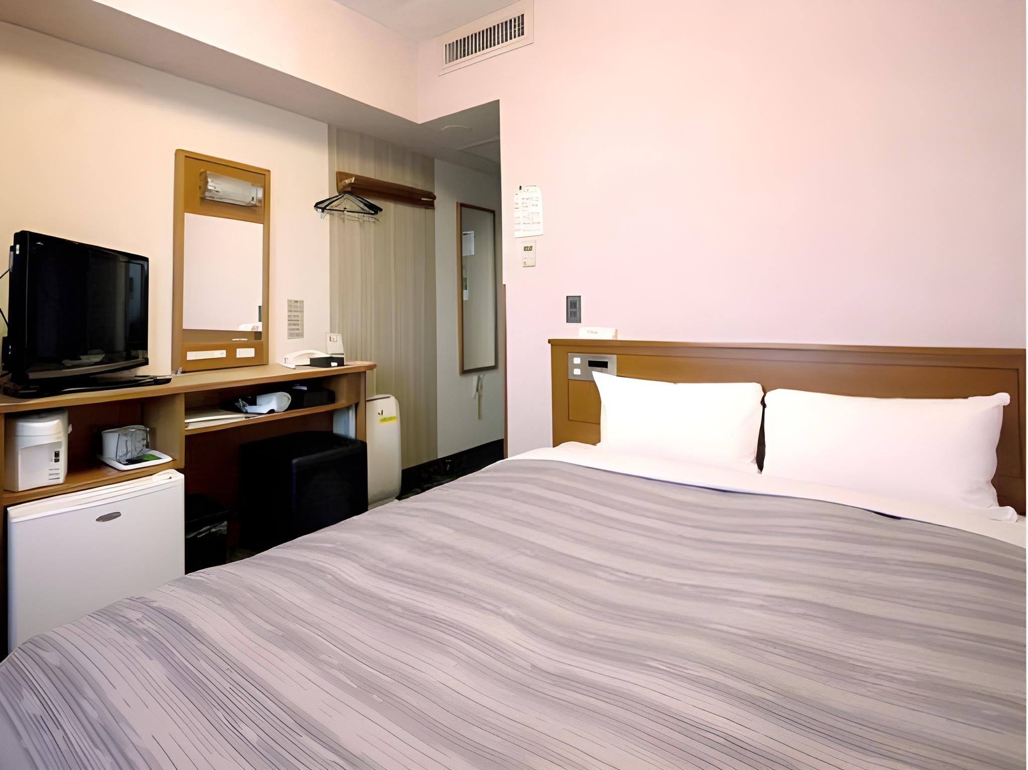 Semi Double Room - Smoking