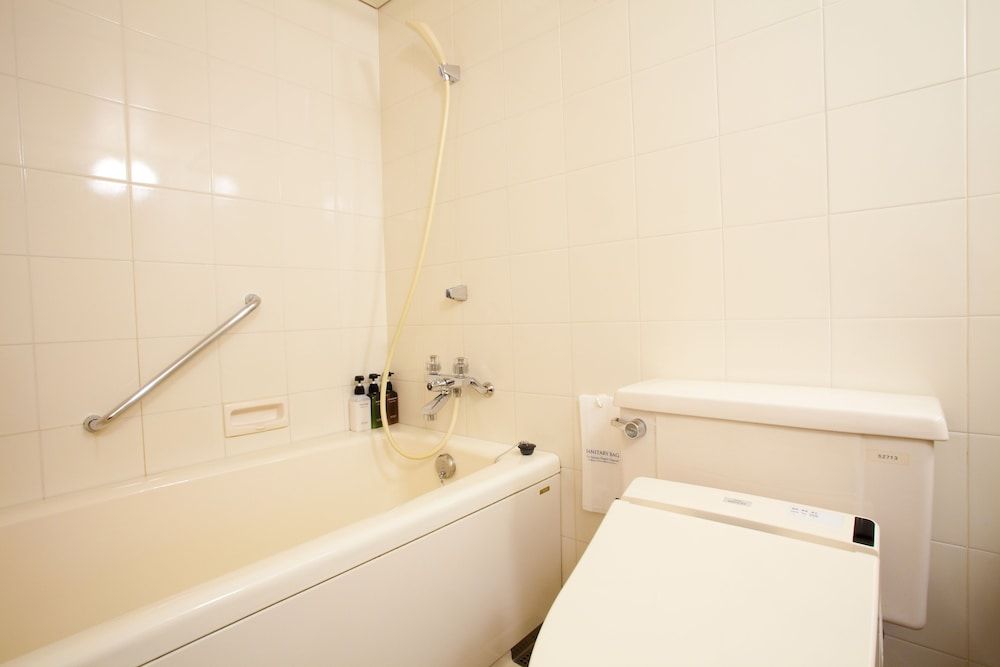 Ranzan Hotel Twin Room, Non Smoking 3