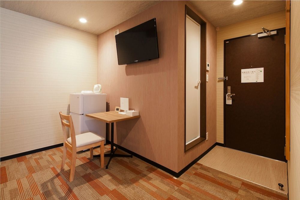 Deluxe Queen plus room (Sofa bed available for 5 People)