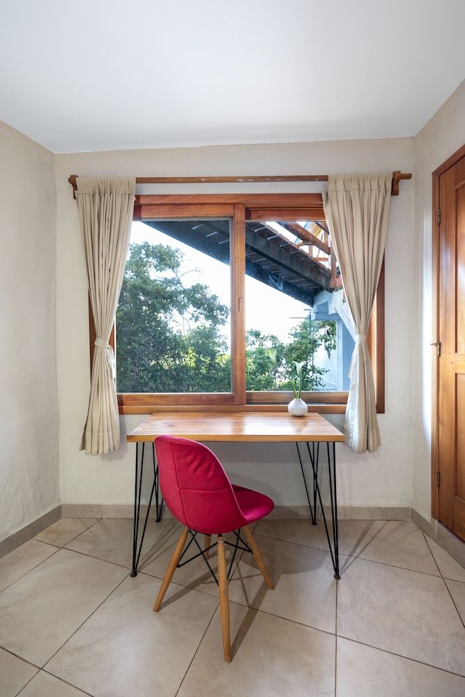 Blu Galapagos Sustainable Waterfront Lodge Junior Suite 15