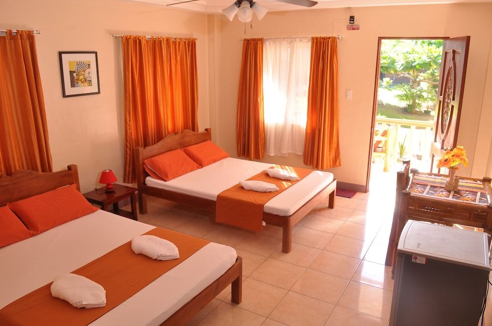 undefined Slam's Garden Dive Resort