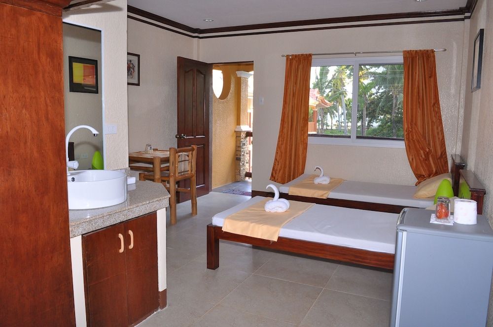 undefined Slam's Garden Dive Resort 8