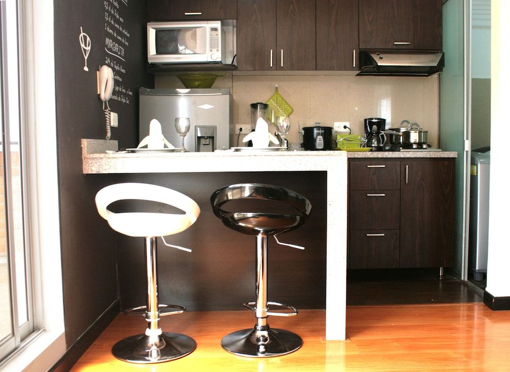 Hotel Regency Suites La Feria Standard Double Room 6