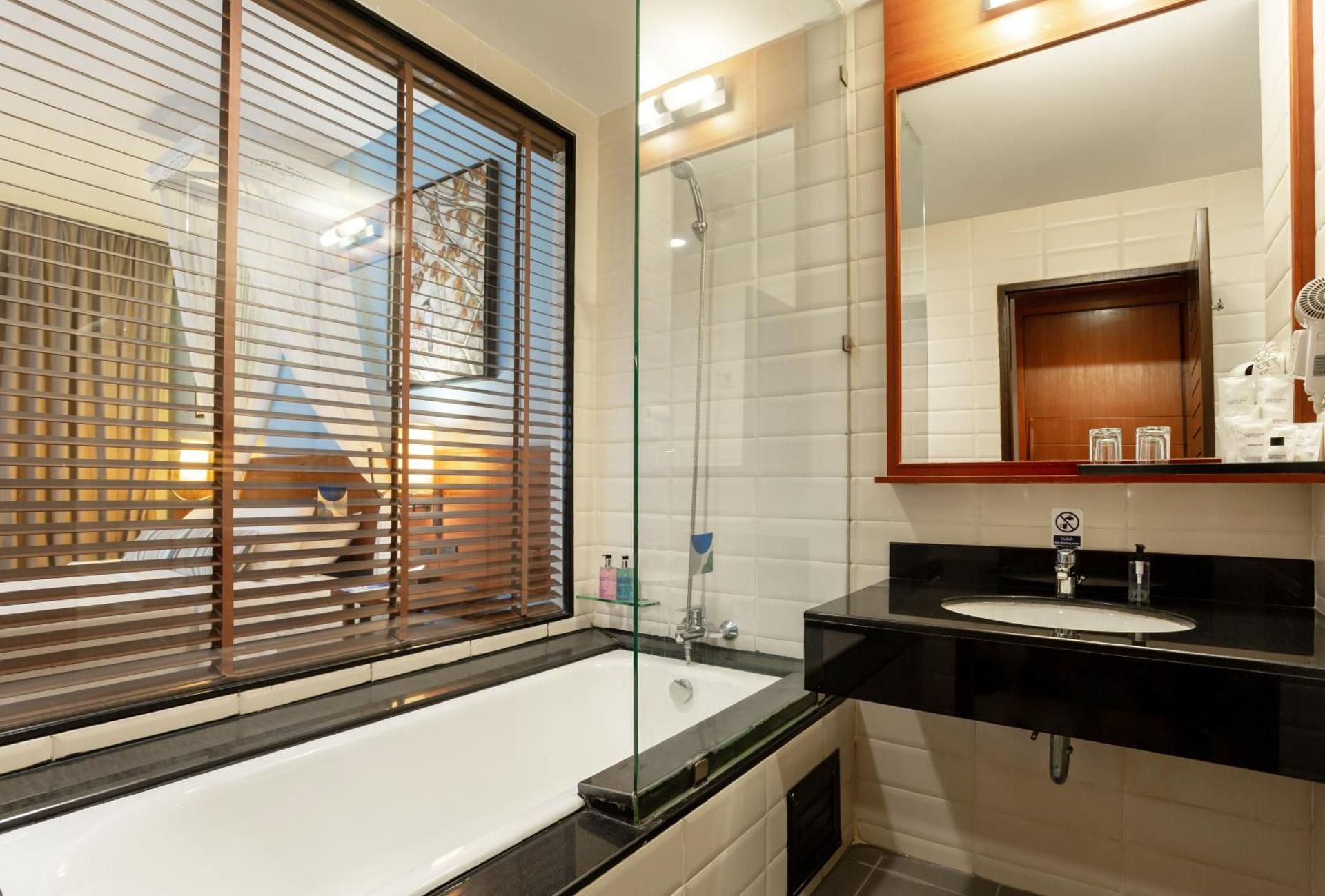 Premier Room with Pool Access