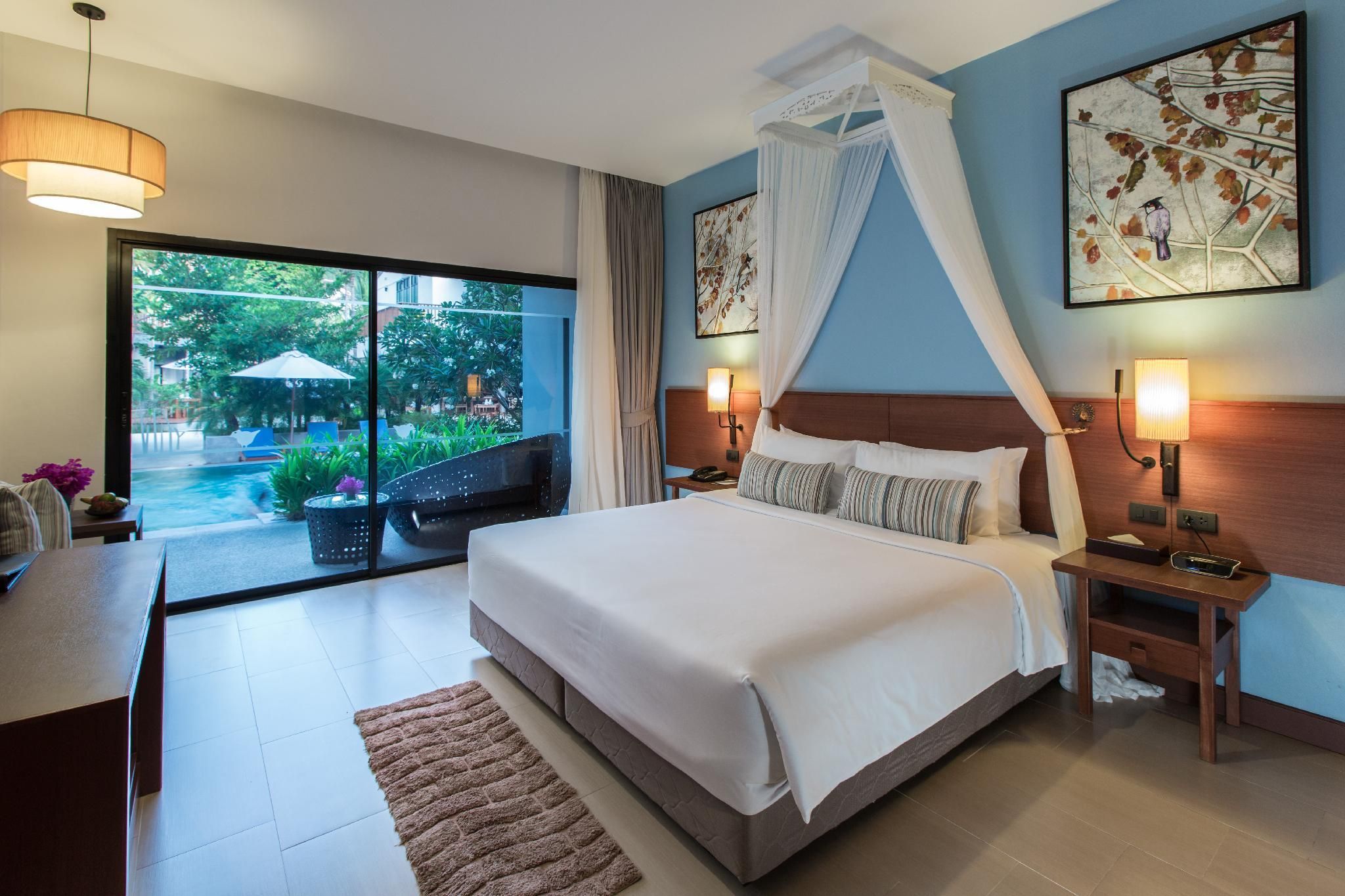 Premier Room with Pool Access