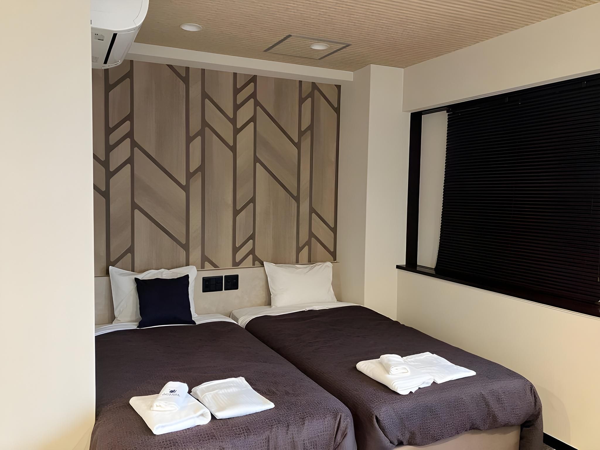Deluxe Twin Non Smoking Room