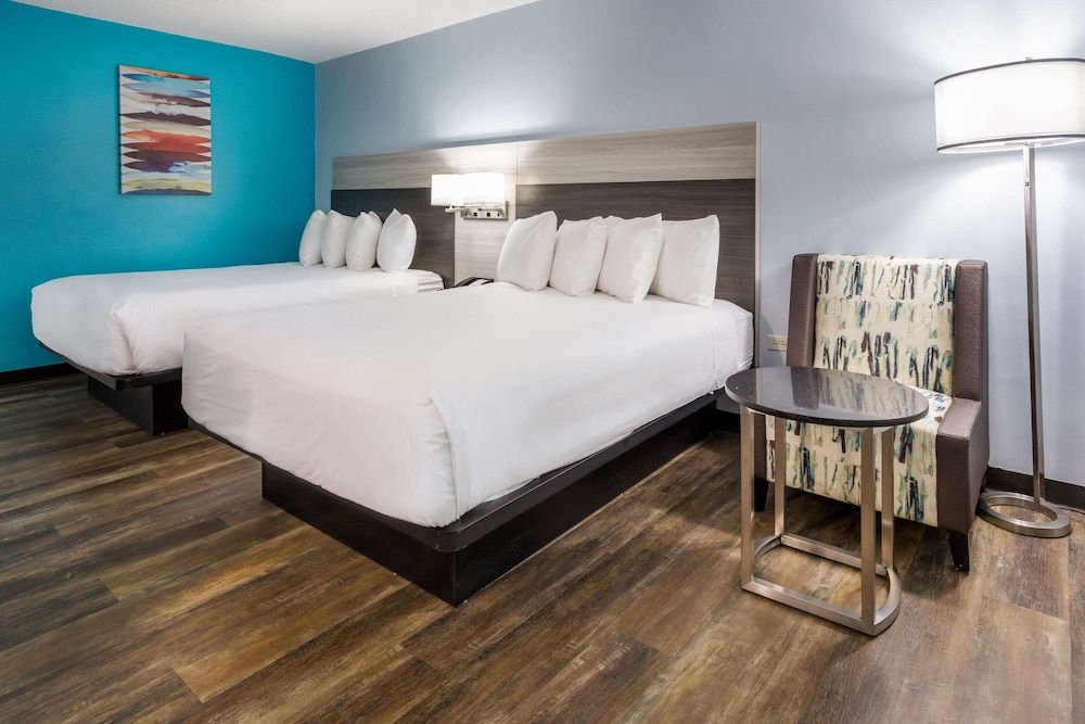 Standard Room, 2 Queen Beds, Non Smoking