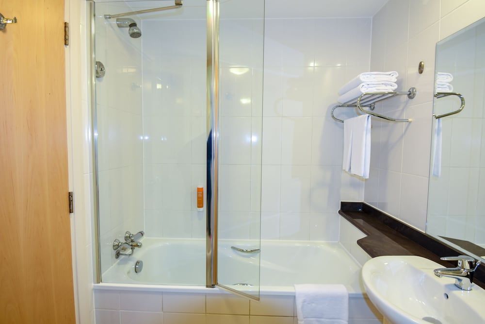 undefined Premier Inn Abu Dhabi Capital Centre 10