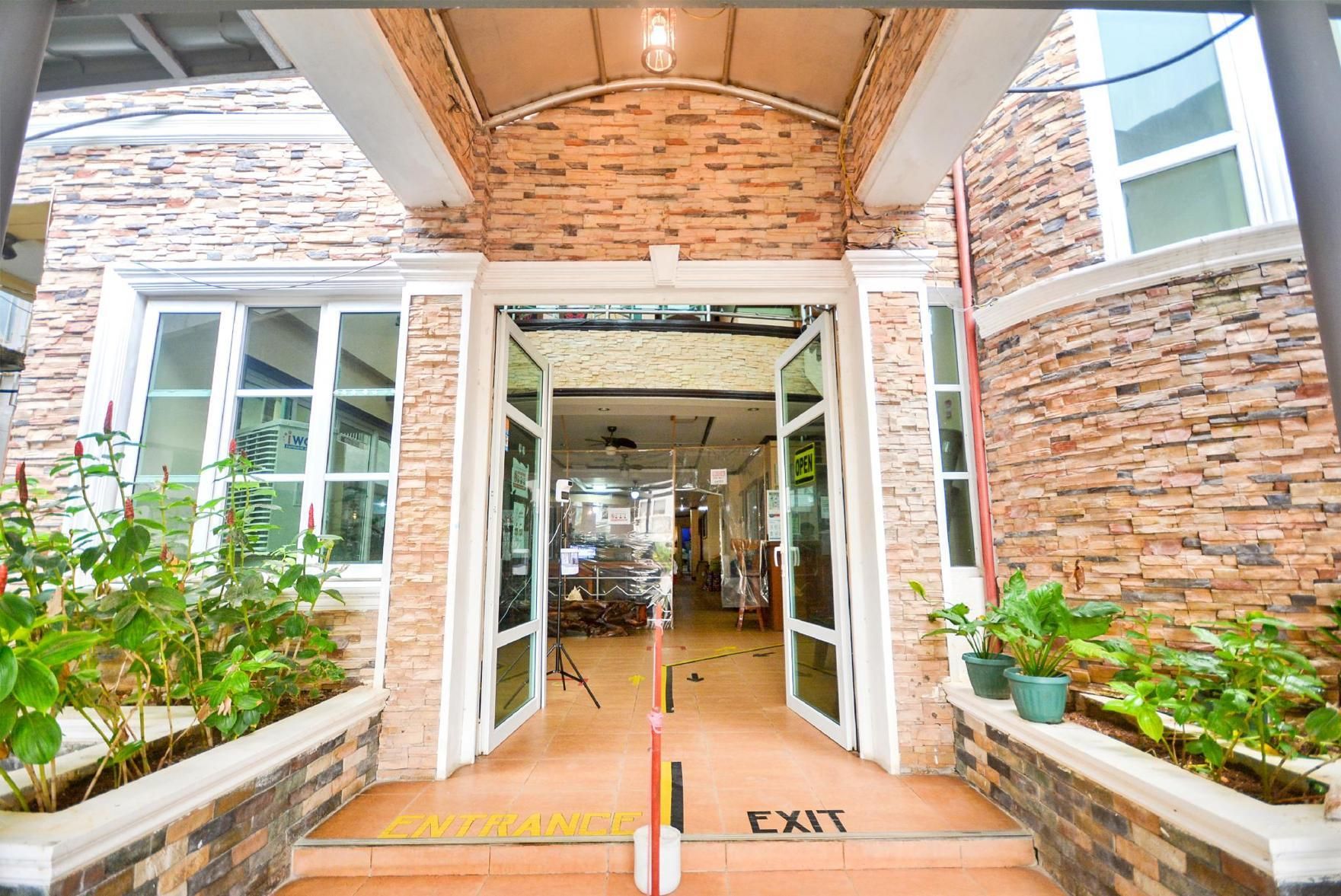 undefined Boracay Breeze Resort 6