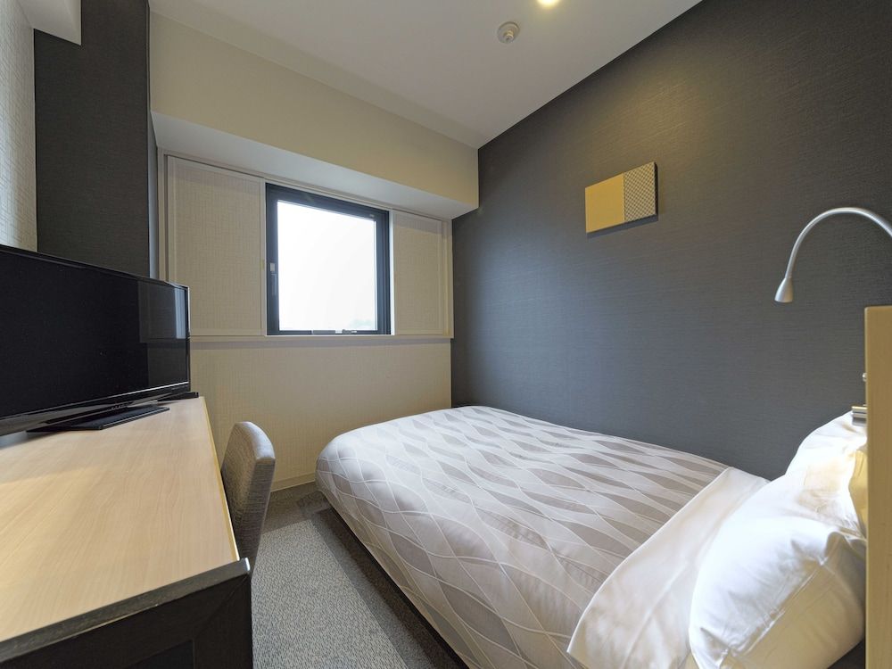 Single Room, Non Smoking (For 1-2 People)