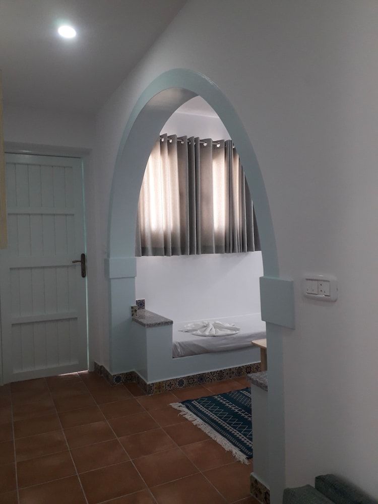 Family Room, Balcony