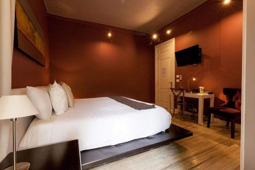 Hotel Villa Condesa Deluxe Room 2