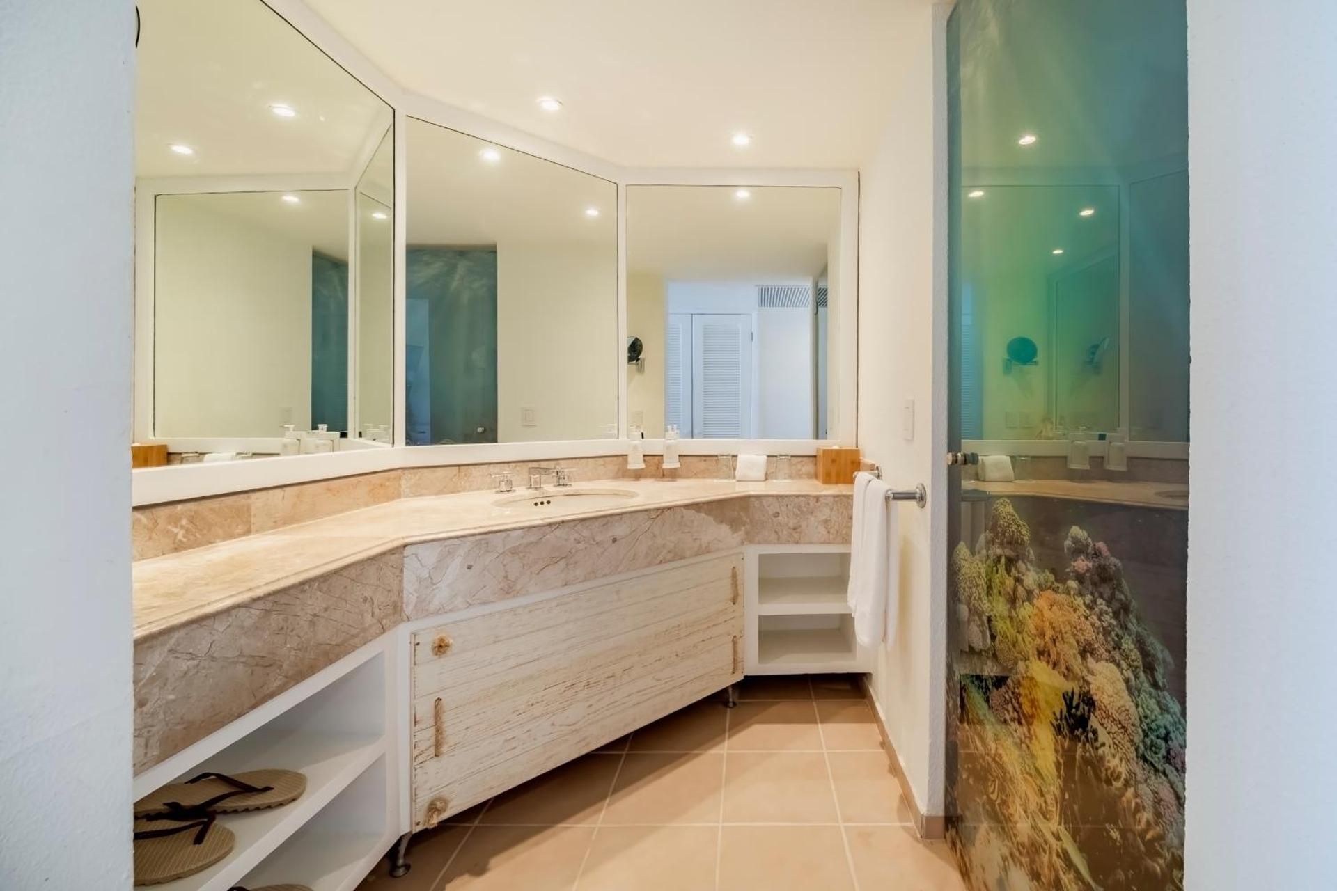 Premium Side Ocean View Single Use