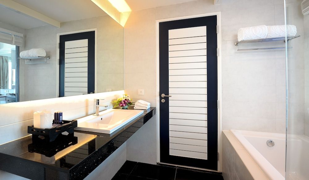 Sea Sun Sand Resort & Spa Deluxe Jacuzzi 4