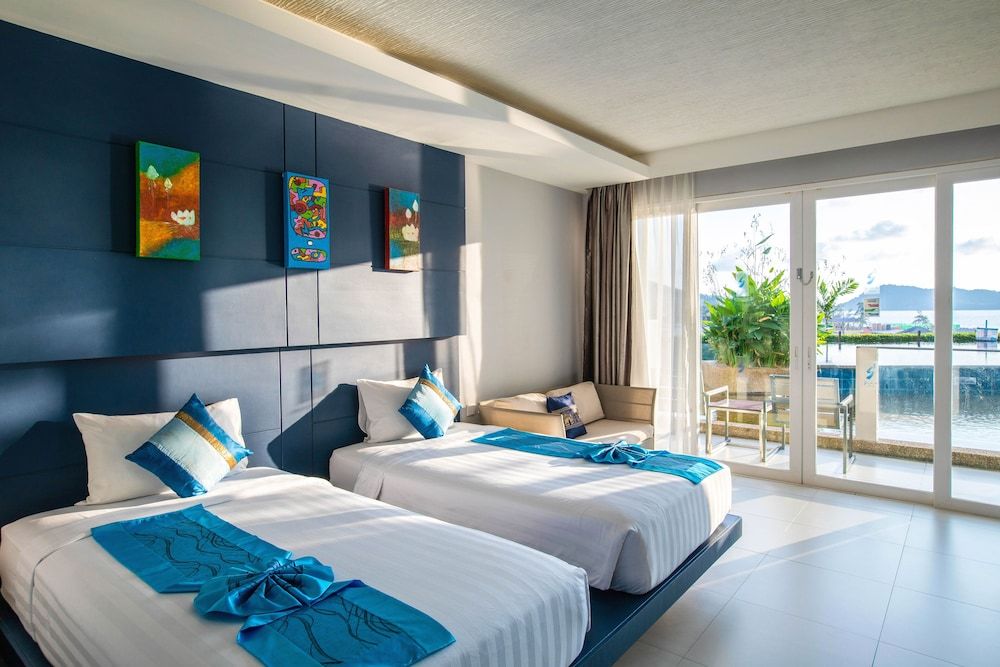 Sea Sun Sand Resort & Spa Deluxe Pool Side 4