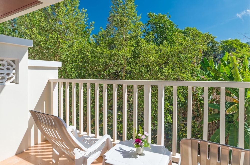 Srisuksant Resort Grand Superior Room 12