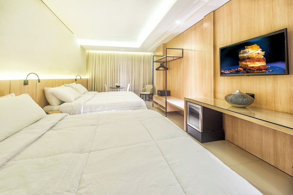 Premium Triple Room