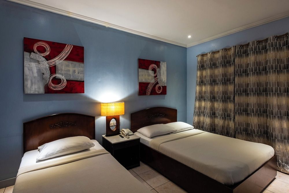 Palazzo Pensionne Deluxe Room, Multiple Beds 4