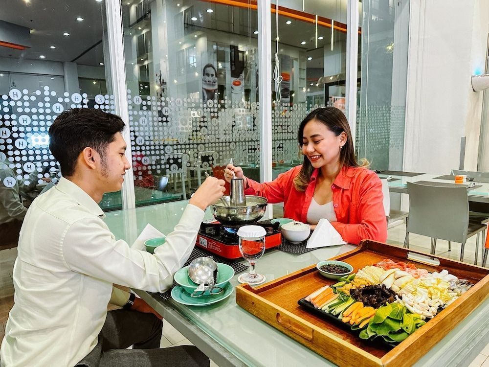 undefined HARRIS Hotel Batam Center Batam 6