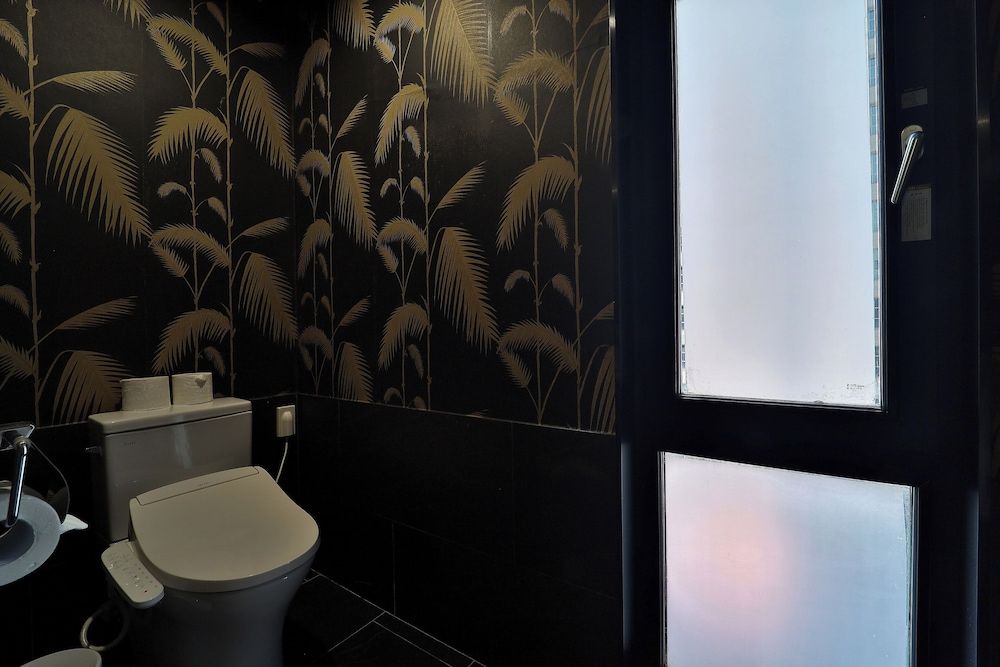 JS Boutique Hotel Deluxe Triple Room 11