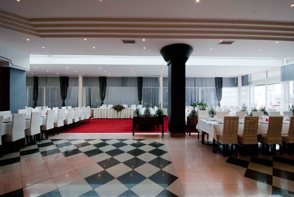 undefined Hotel Petka 10