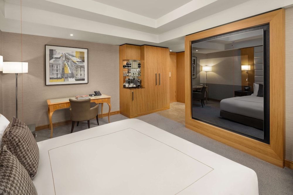 undefined Conrad London St. James 4