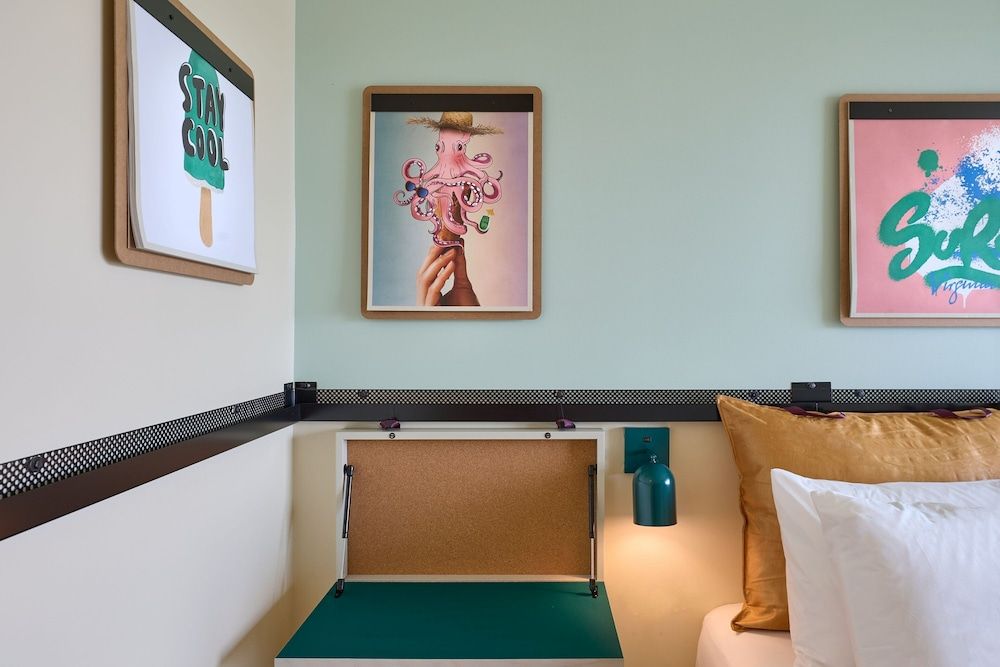 Moxy Virginia Beach Oceanfront Room, 2 Queen Beds, Balcony, Oceanfront (Mobility Accessible, Transfer Shower) 2