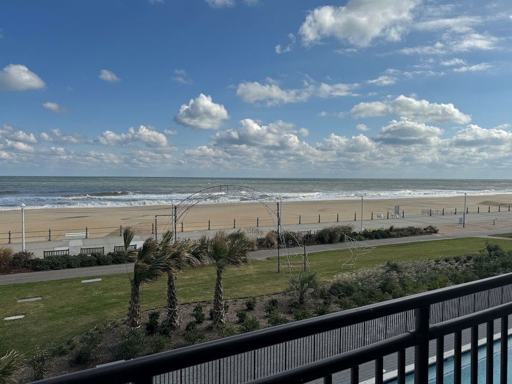 Moxy Virginia Beach Oceanfront Room, 2 Queen Beds, Balcony, Oceanfront (Mobility Accessible, Transfer Shower) 3