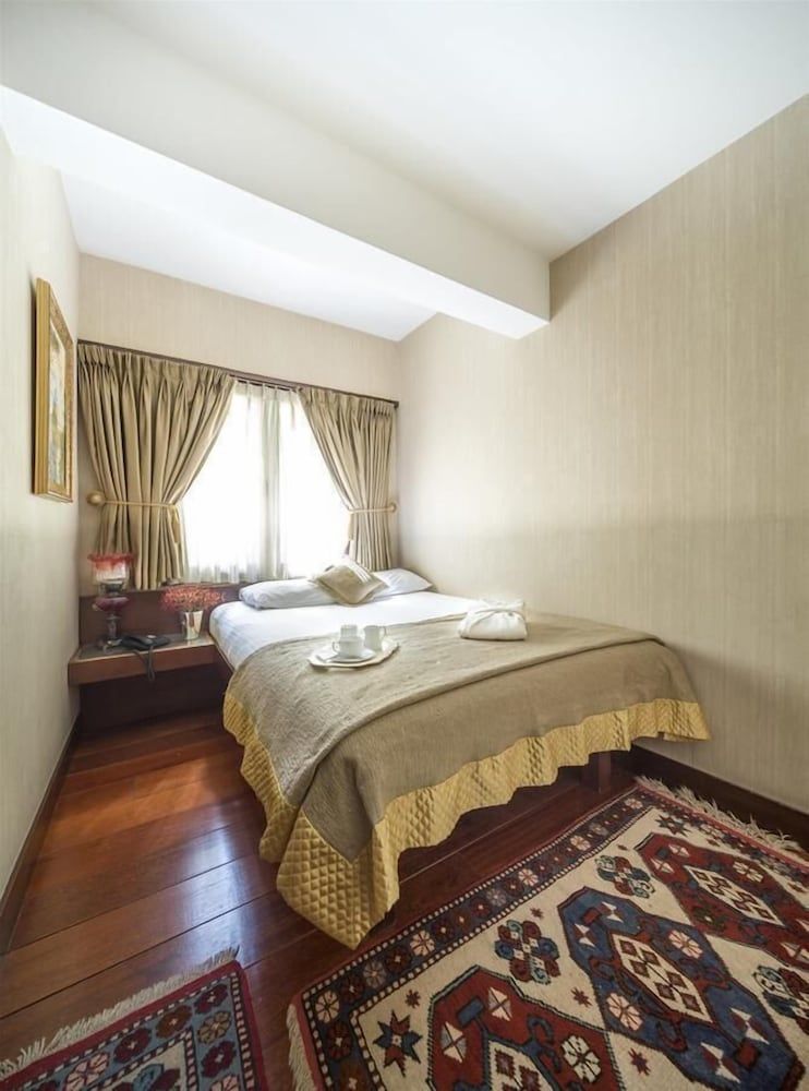 Burckin Hotel Economy Double Room, 1 Double Bed 4