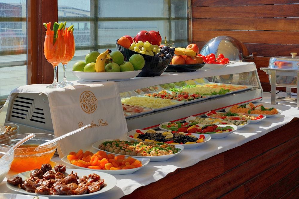 undefined Burckin Hotel 4