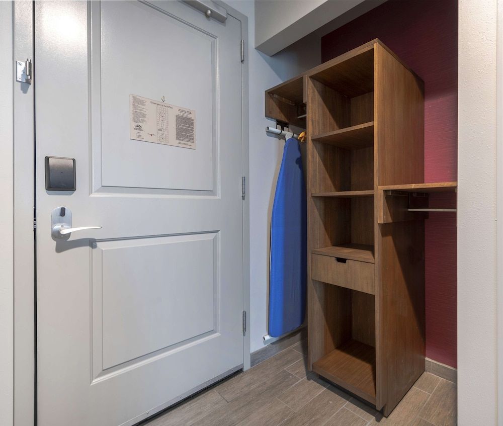 Room, 2 Queen Beds, Accessible, Bathtub (Mobility & Hearing)
