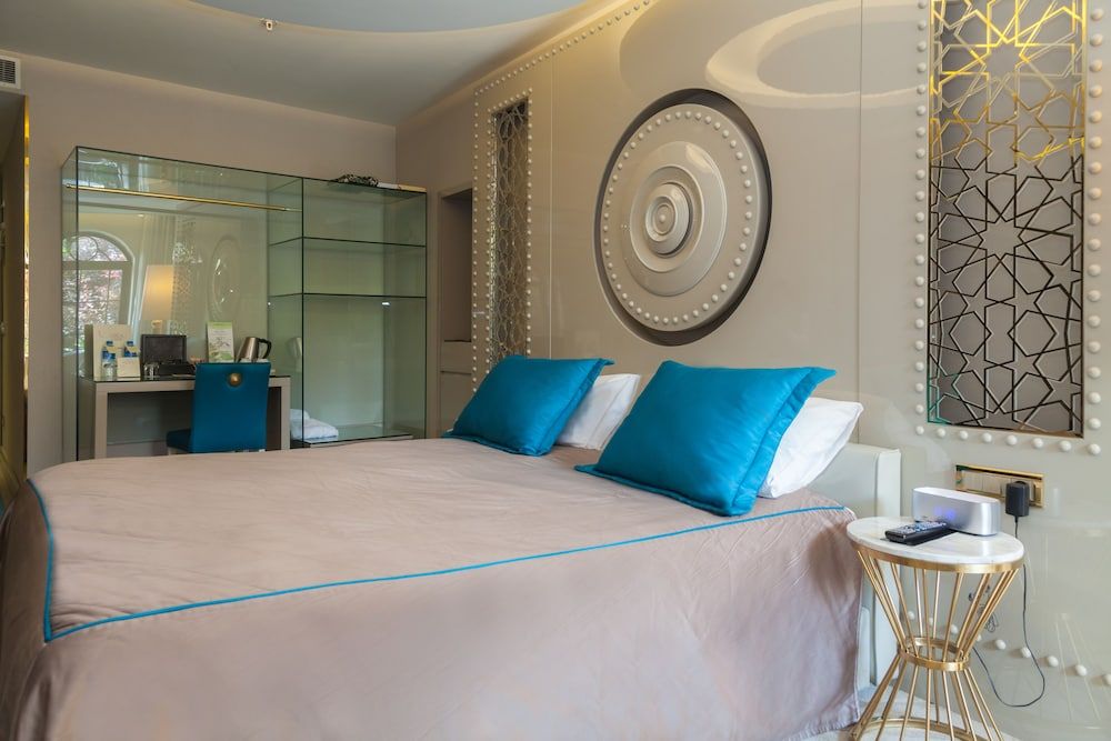 Deluxe Double Room, City View