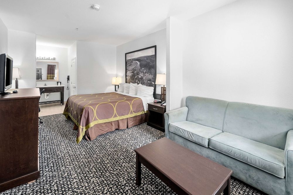 Room, 1 King Bed, Accessible, Non Smoking (Mobility Accessible)