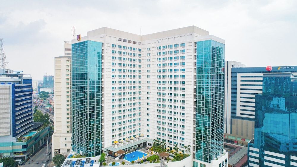 undefined Quest Hotel & Conference Center 2