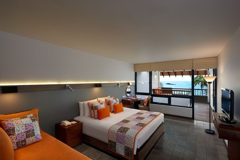 Superior King Ocean View with Balcony - Discounts (10% on Food and Beverage, 15% on SPA)