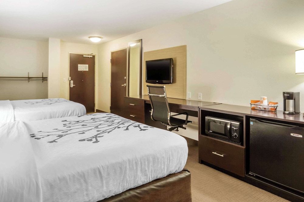 Room, 2 Queen Beds, Accessible, Non Smoking