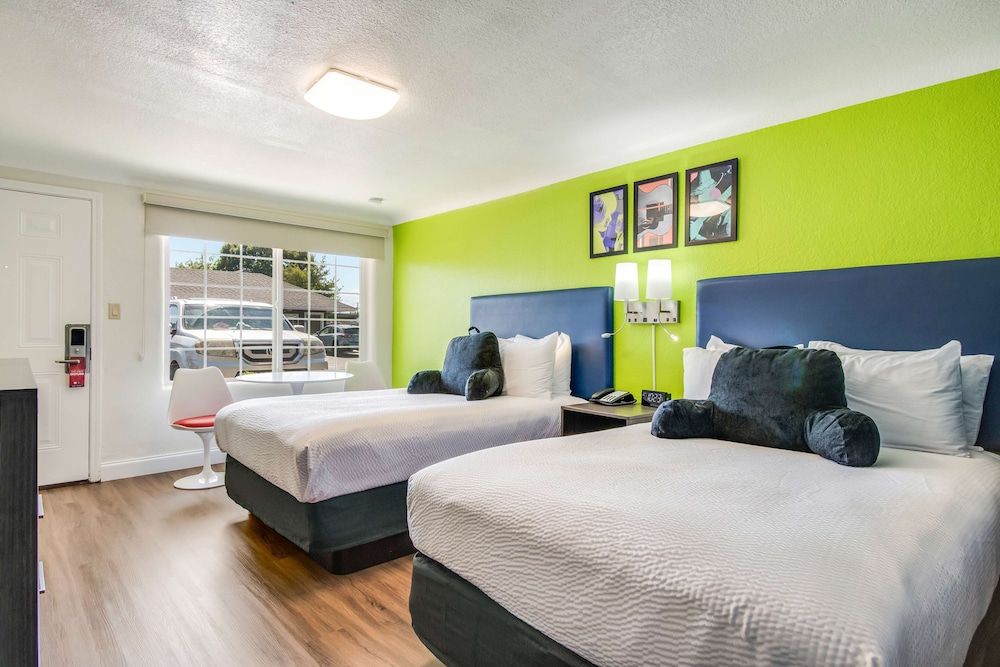 Signature Inn Eugene Room, 2 Double Beds, Non Smoking 5