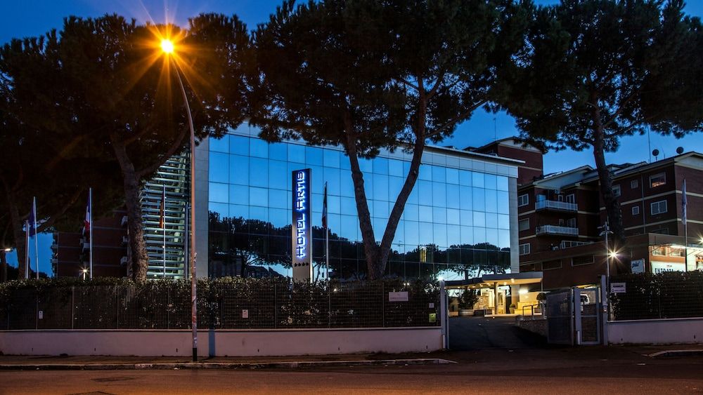 undefined Hotel Artis 4