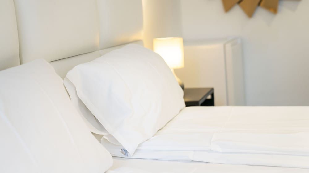 A Hotels City Economy Double Room, Shared Bathroom 5