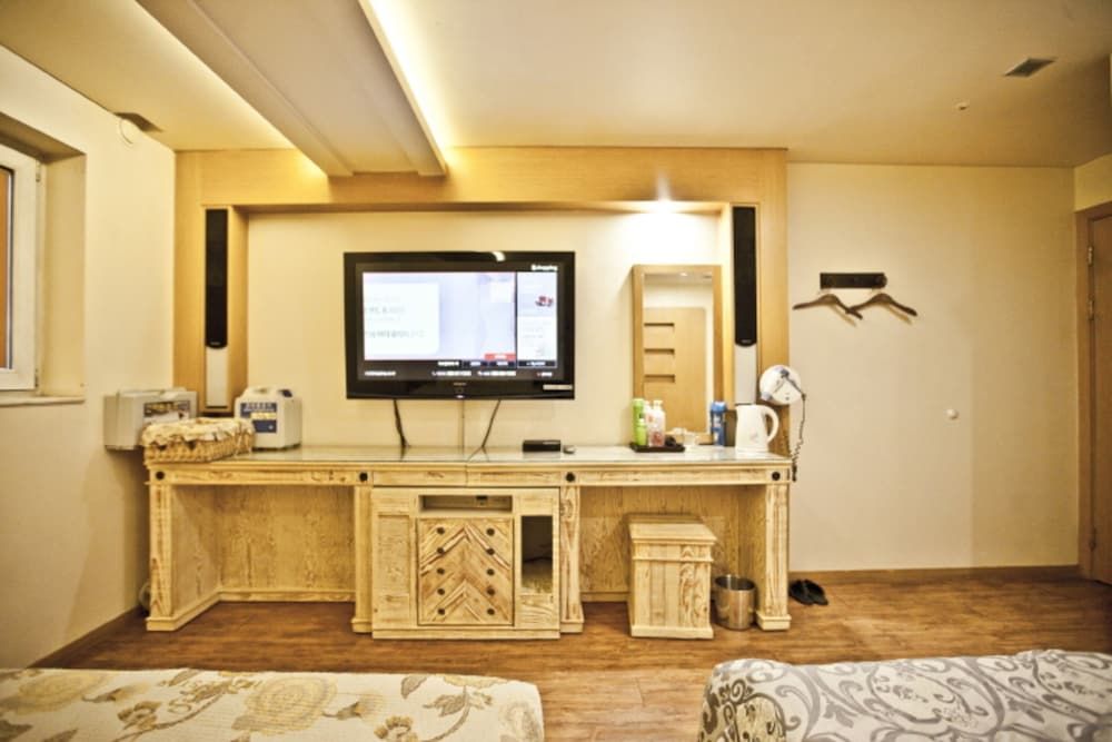 undefined Hotel Star 6