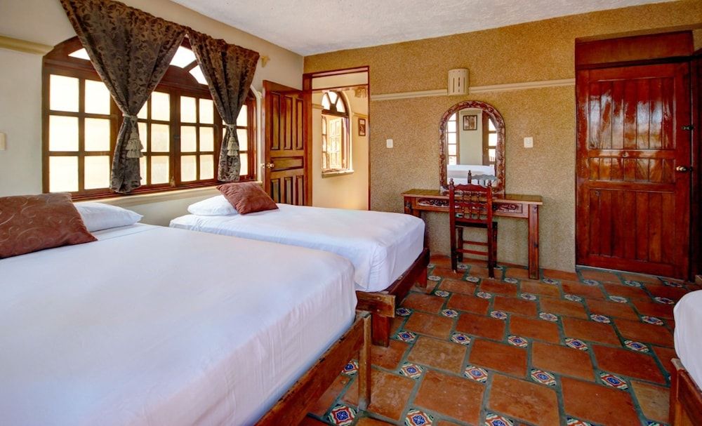 undefined Hotel Cielo 3