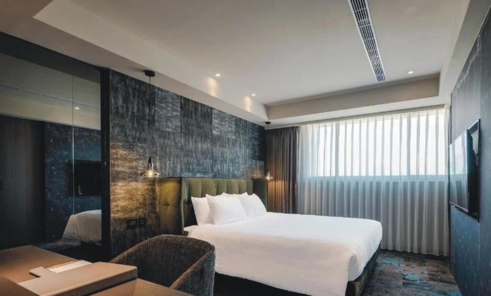 Grand Executive Suite