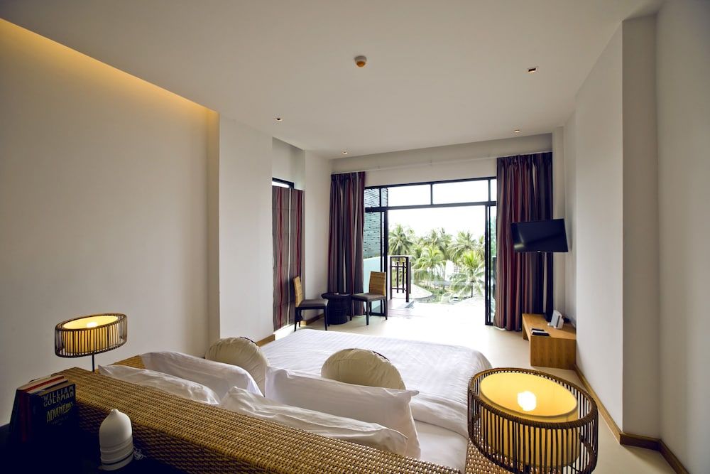Ajinta Resort Grand Room, 1 King Bed, Ocean View (Grand Jacuzzi) 7