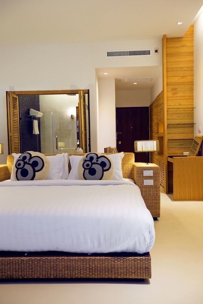 Ajinta Resort Grand Room, 1 King Bed, Ocean View (Grand Jacuzzi)