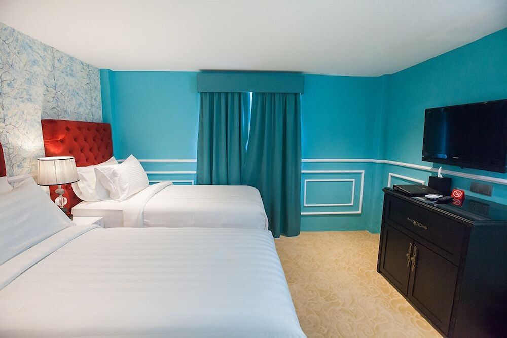 undefined Apple Heritage Hotel 4