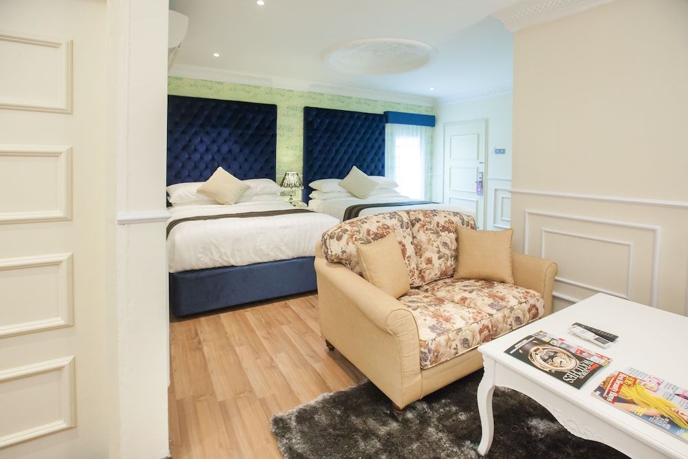 Apple Heritage Hotel Family Room, 2 Queen Beds 2