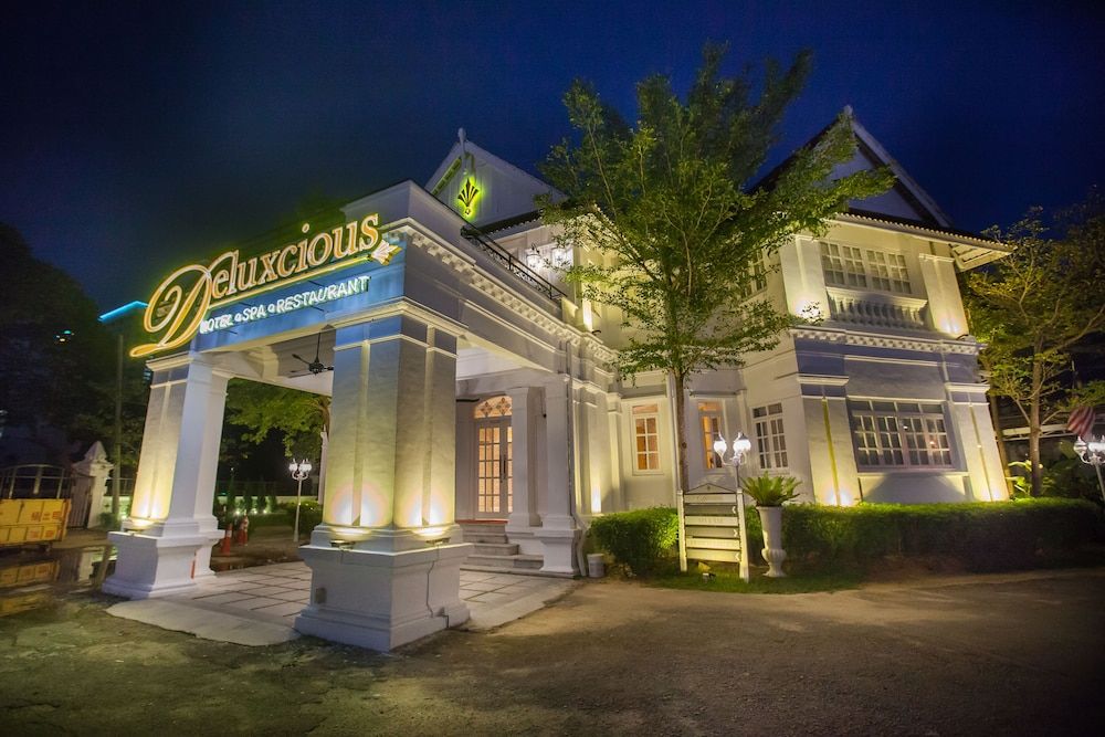 undefined Apple Heritage Hotel 7