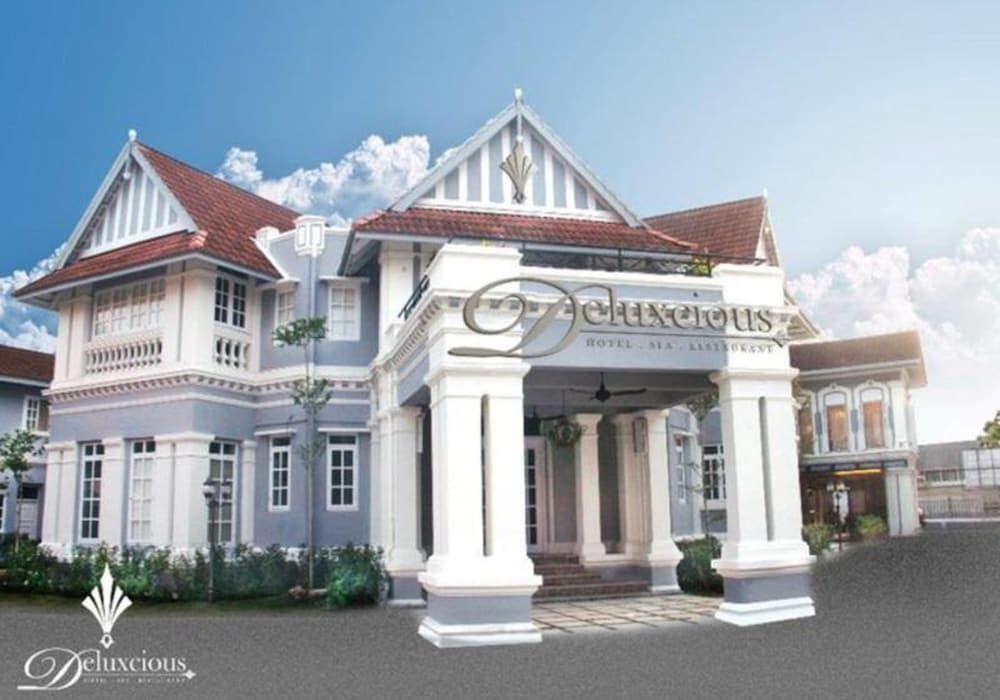 undefined Apple Heritage Hotel 8